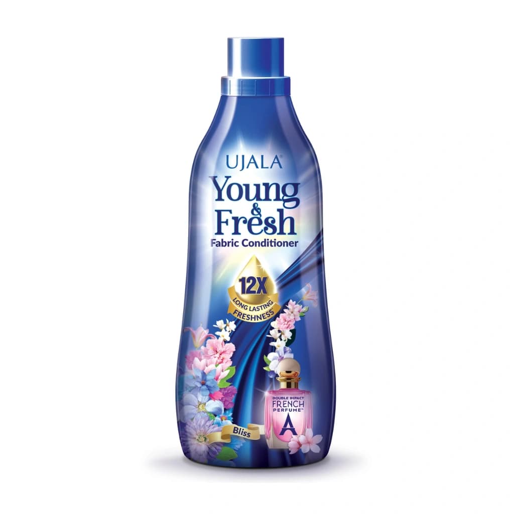 UJALA YOUNG & FRESH FABRIC CONDITIONER BLISS 900 ML