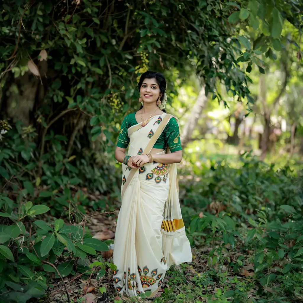 Buy COTTON SAREE WITH MURAL PRINT Online